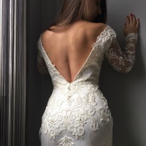 Wedding dress